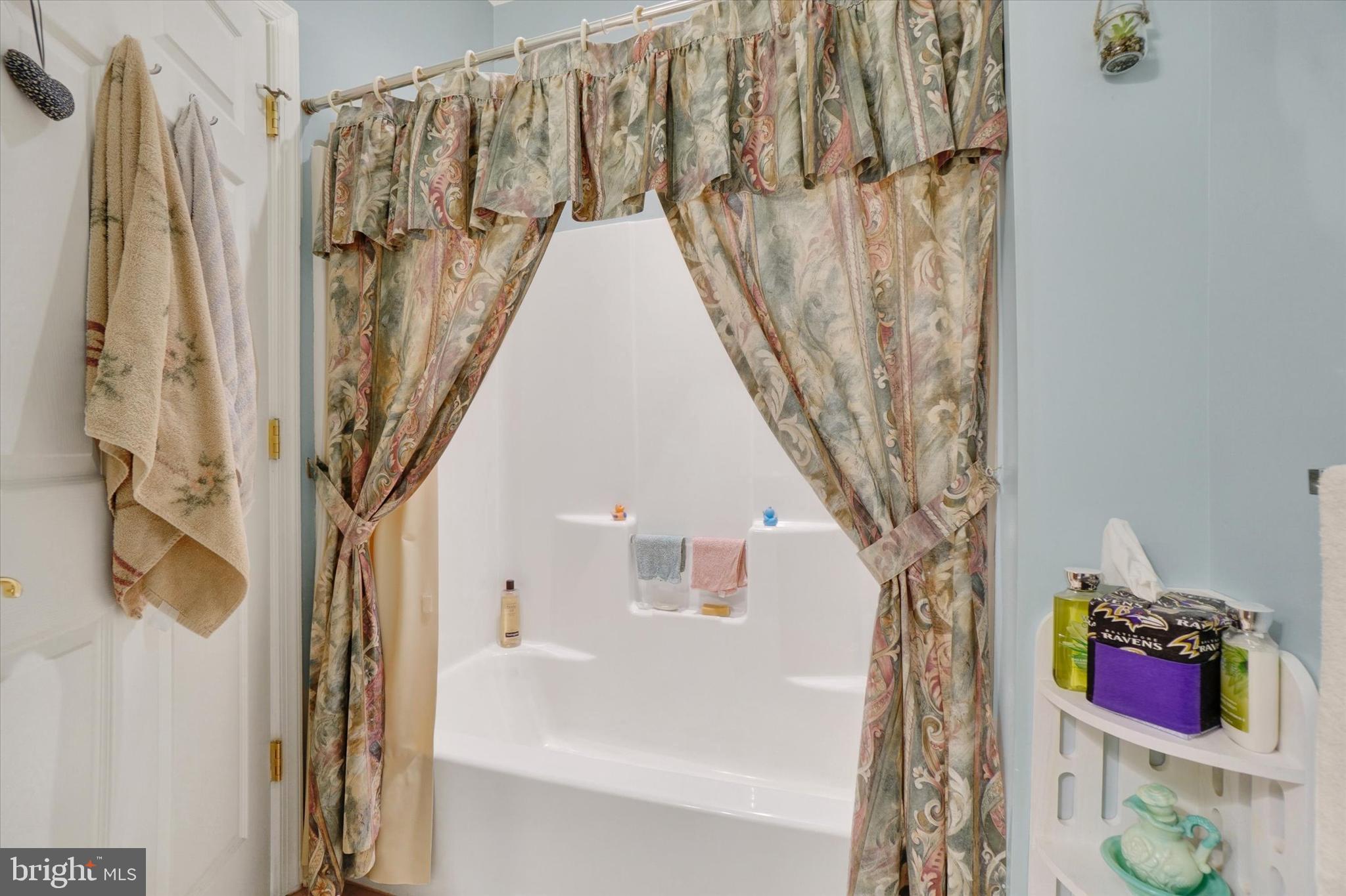 1007 Marshview Road, Unit 1007 Stewartstown, PA 17363 - Photo 5 of 28 Gallery Image 5
