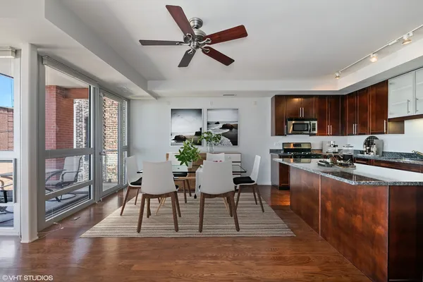 $4,000 | 744 West Fullerton Avenue, Unit 403, Chicago, IL 60614