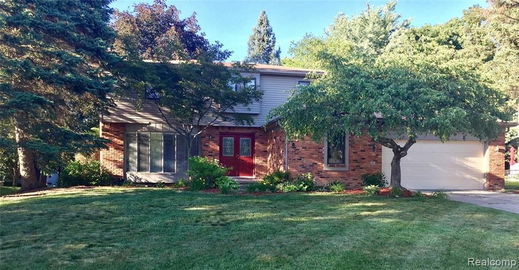 1609 Deerhurst Lane Rochester Hills, MI 48307 - Photo 1 of 38
