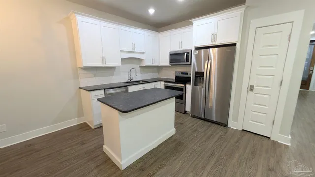 $2,195 | 226 Junction Avenue, Pensacola, FL 32502