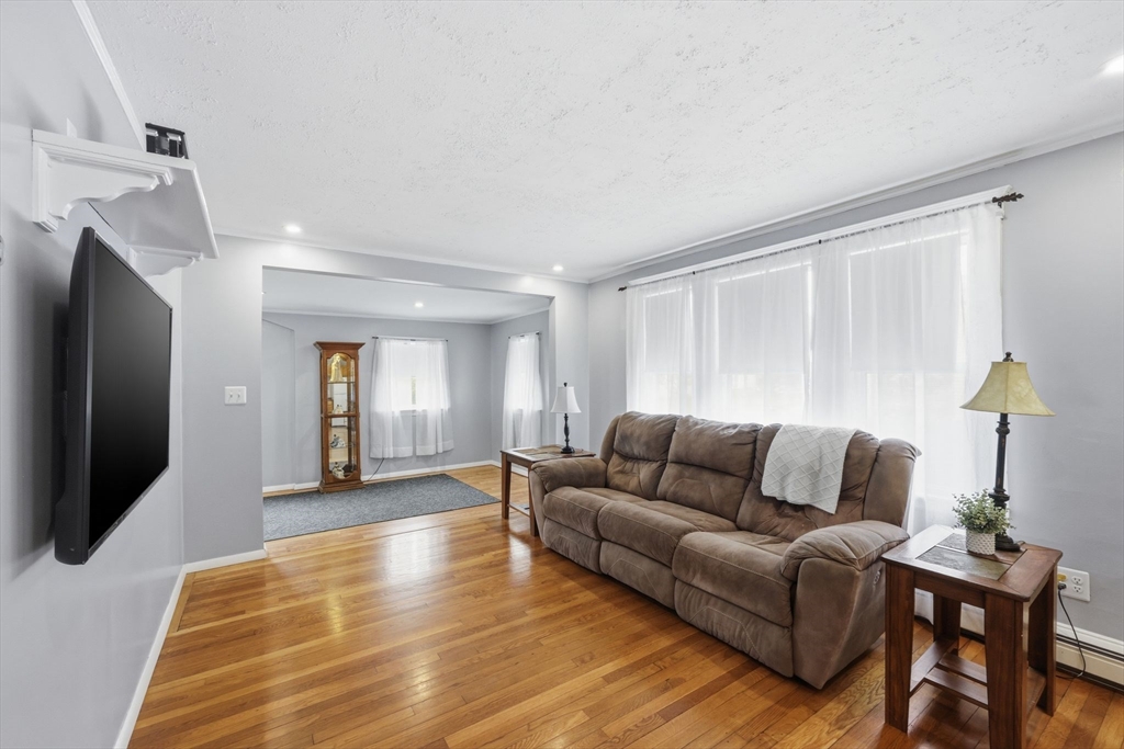 28 Rosina Road Weymouth, MA 02189 - Photo 12 of 41