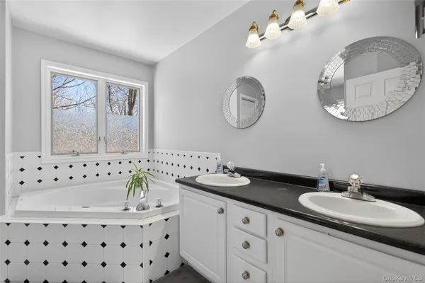 $699,000 | 34 Booth Road, Chester, NY 10918