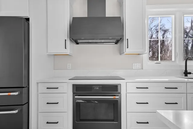 $1,169,999 | 209 Middle Road, Haverhill, MA 01830