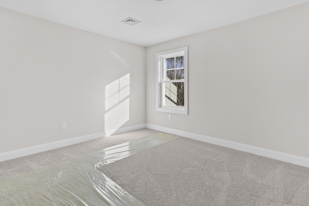 209 Middle Road Haverhill, MA 01830 - Photo 21 of 41