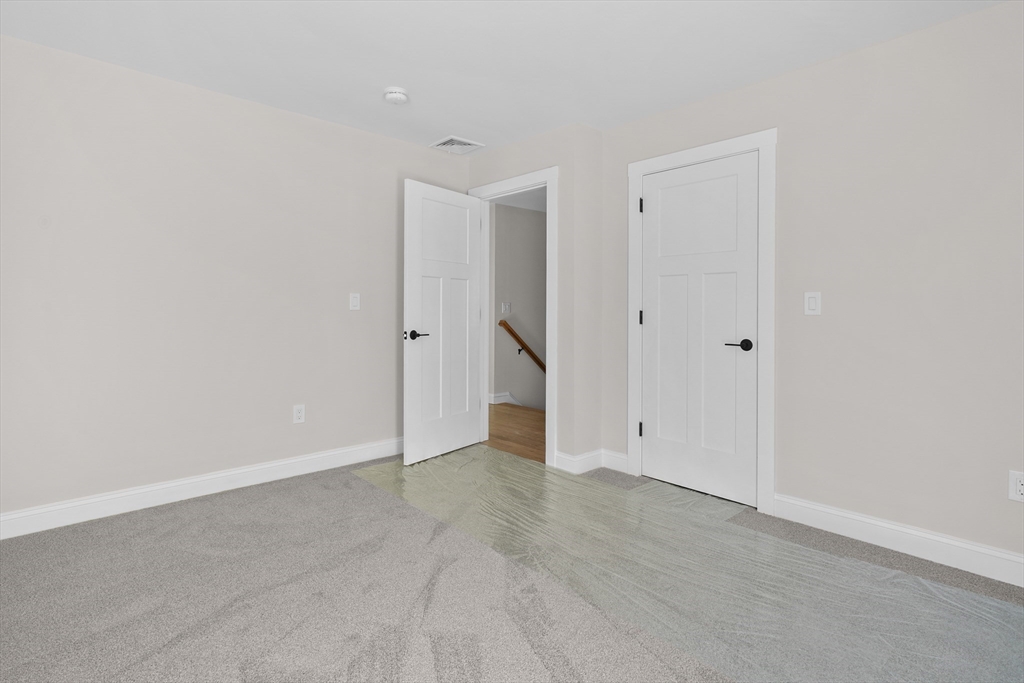 209 Middle Road Haverhill, MA 01830 - Photo 22 of 41