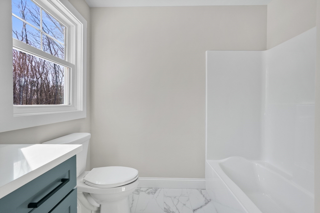 209 Middle Road Haverhill, MA 01830 - Photo 26 of 41