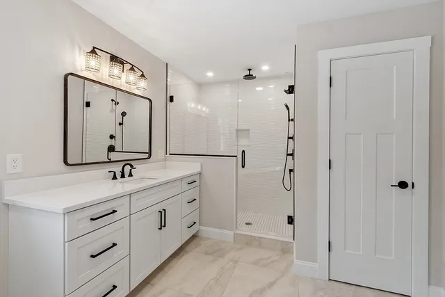 $1,169,999 | 209 Middle Road, Haverhill, MA 01830