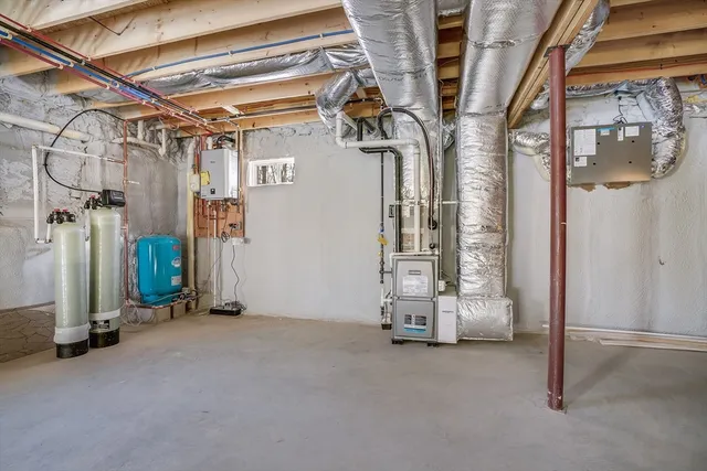 $1,169,999 | 209 Middle Road, Haverhill, MA 01830