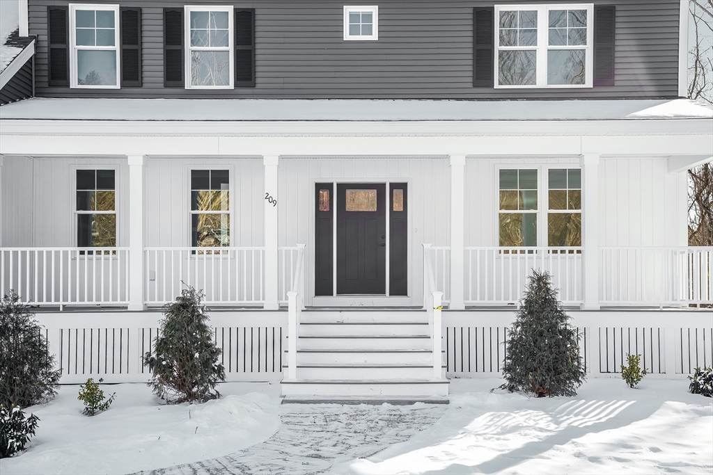 209 Middle Road Haverhill, MA 01830 - Photo 5 of 41