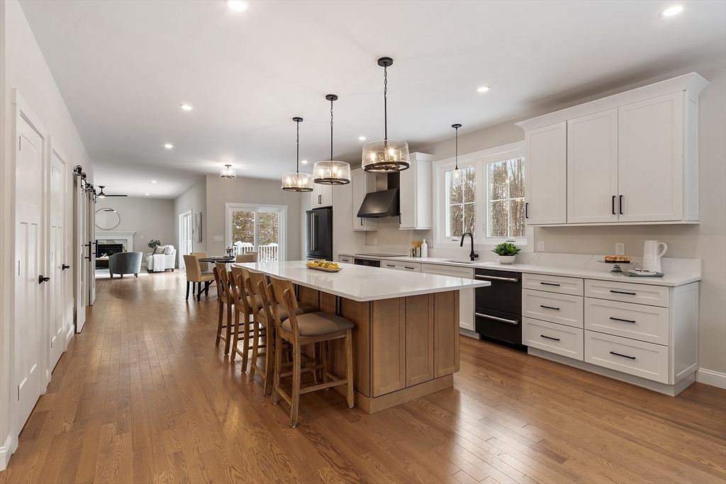 209 Middle Road Haverhill, MA 01830 - Photo 7 of 41