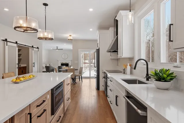 $1,169,999 | 209 Middle Road, Haverhill, MA 01830