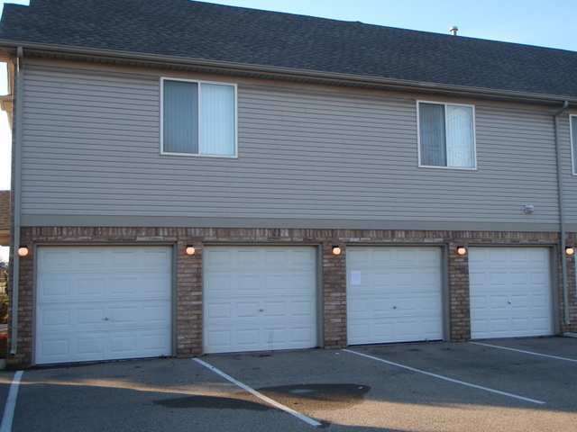2258 Frazho Road Warren, MI 48091 - Photo 2 of 6 31092572-1.JPG