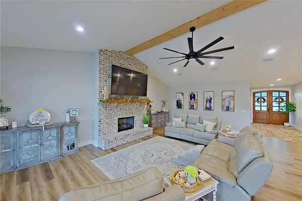 $985,000 | 2064 Highway 121, Bristol, GA 31518