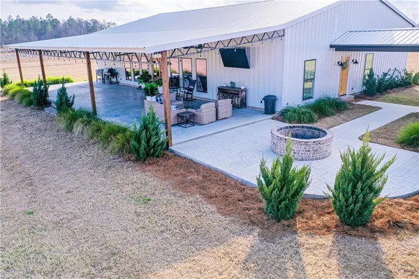 $985,000 | 2064 Highway 121, Bristol, GA 31518