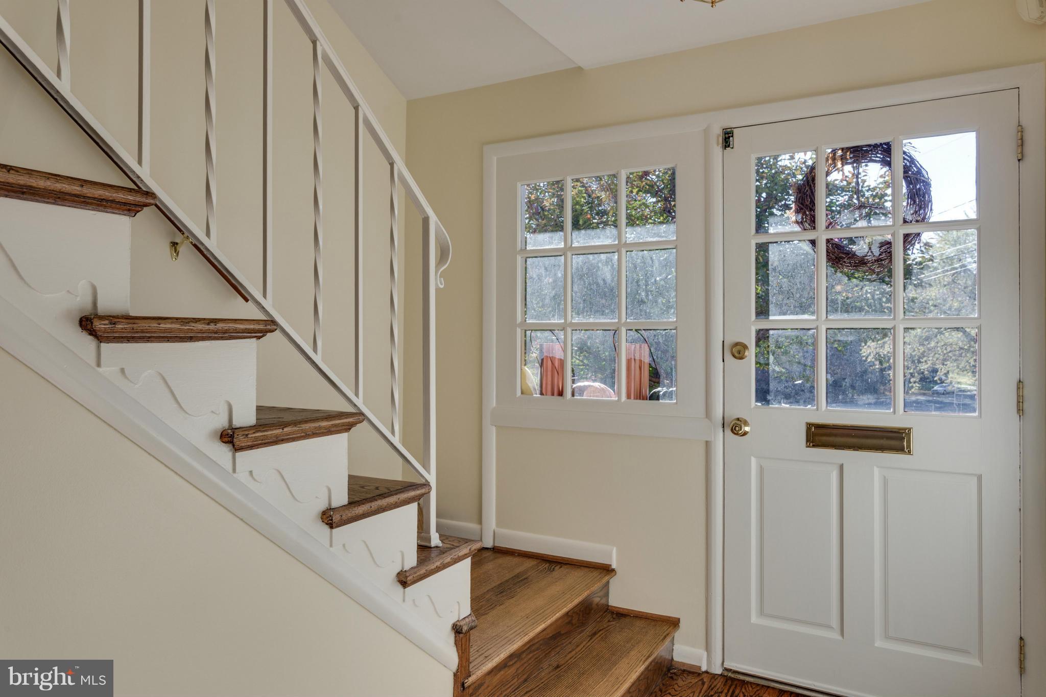 3536 36th Road North Arlington, VA 22207 - Photo 2 of 30 Interior (General)
