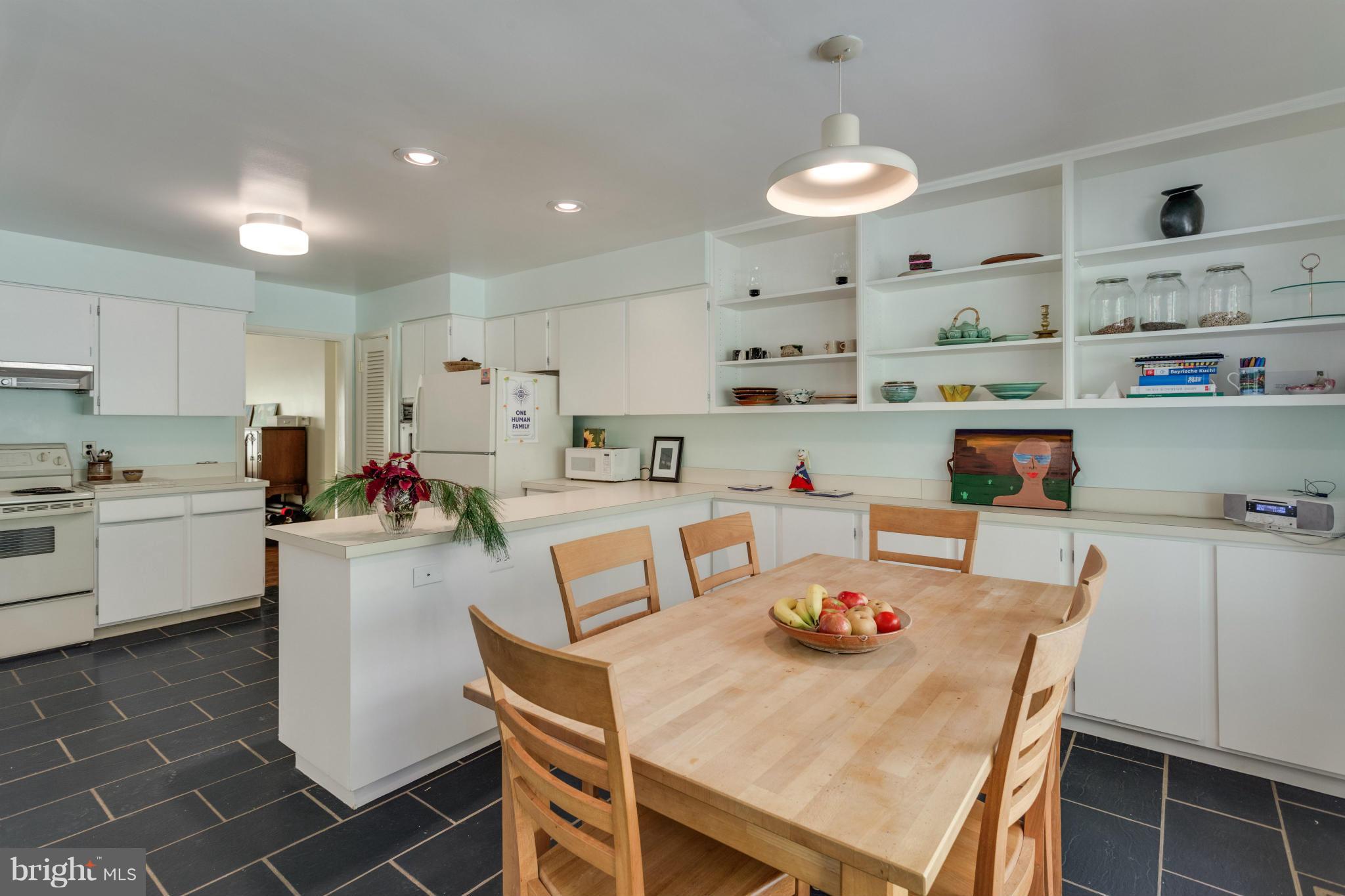 3536 36th Road North Arlington, VA 22207 - Photo 10 of 30 Kitchen