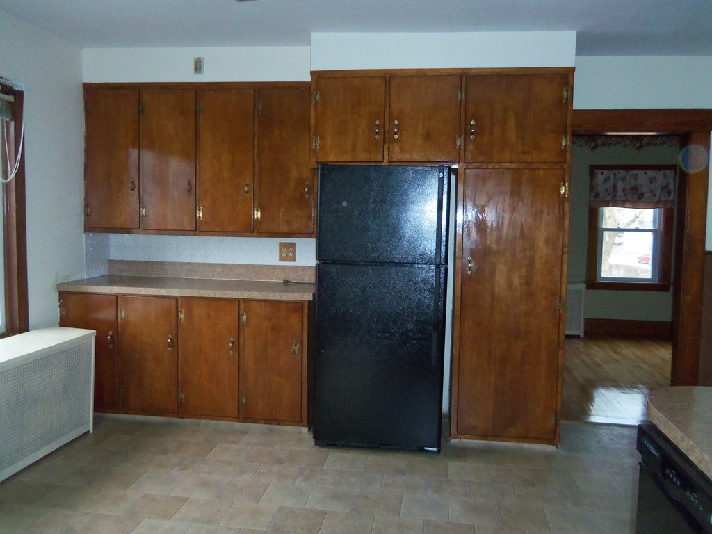 298 Main Street Clinton, MA 01510 - Photo 5 of 12 Gallery Image 5