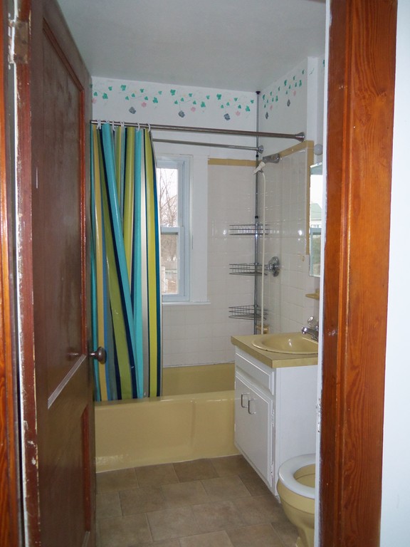 298 Main Street Clinton, MA 01510 - Photo 9 of 12 Gallery Image 9