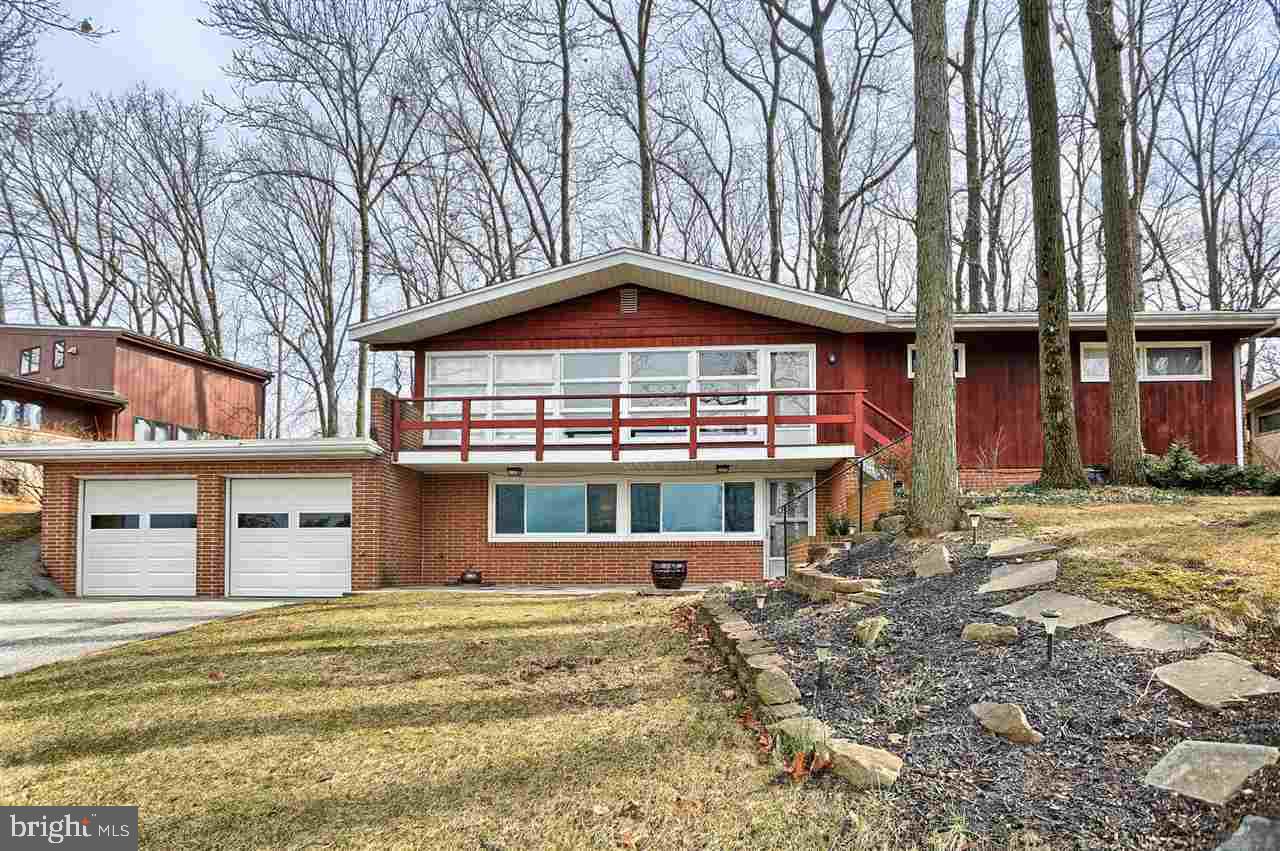 242 Greendale Road York, PA 17403 - Photo 1 of 36
