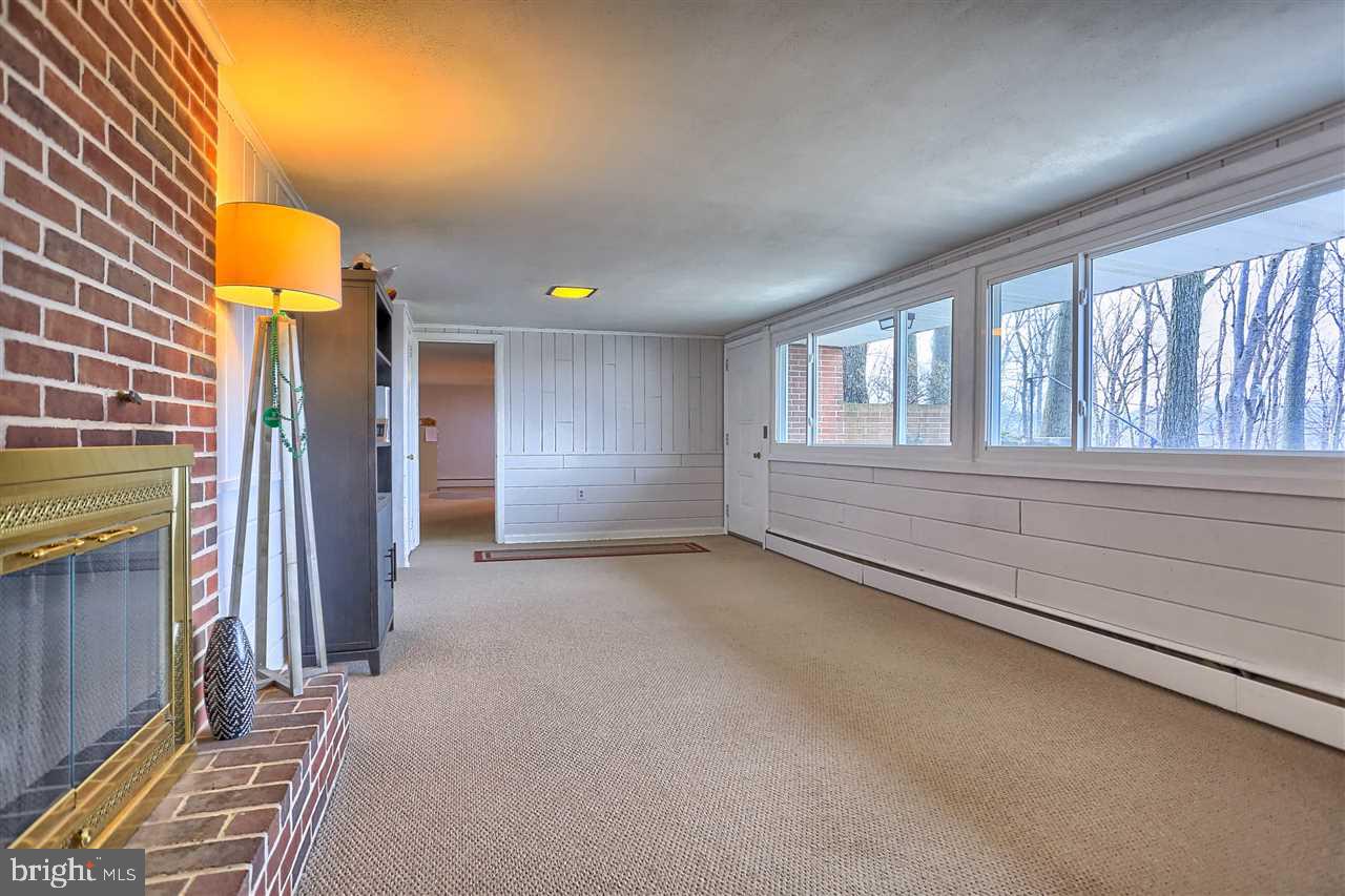 242 Greendale Road York, PA 17403 - Photo 24 of 36