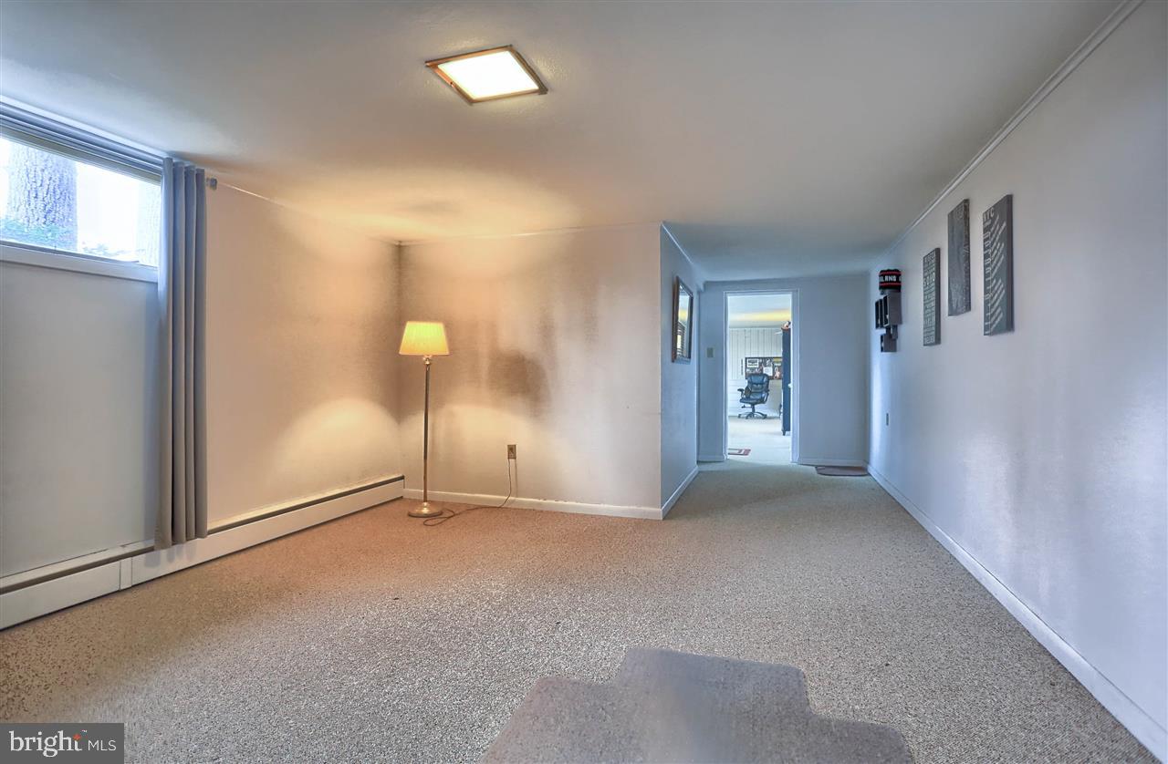 242 Greendale Road York, PA 17403 - Photo 30 of 36