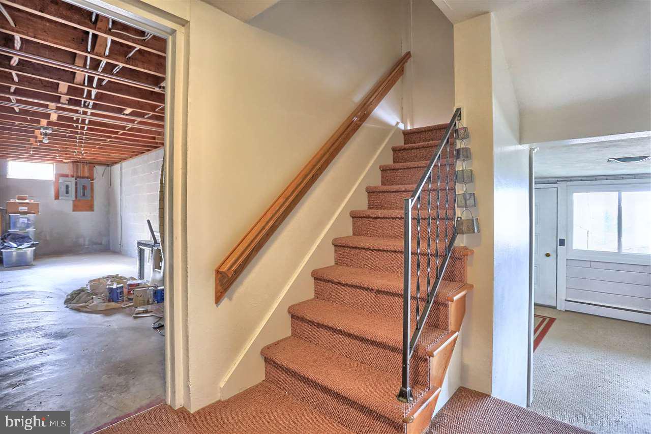 242 Greendale Road York, PA 17403 - Photo 34 of 36