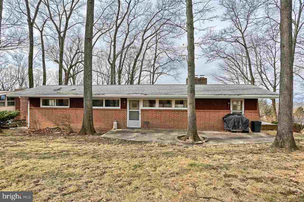 242 Greendale Road York, PA 17403 - Photo 35 of 36