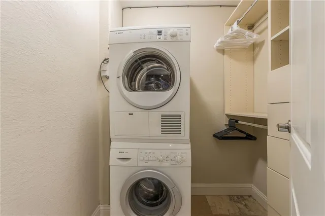 $108,999 | 700 East 8th Street, Unit 4S, Kansas City, MO 64106