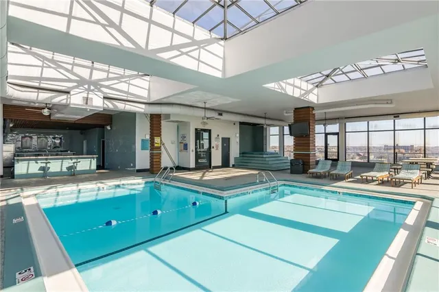 $108,999 | 700 East 8th Street, Unit 4S, Kansas City, MO 64106