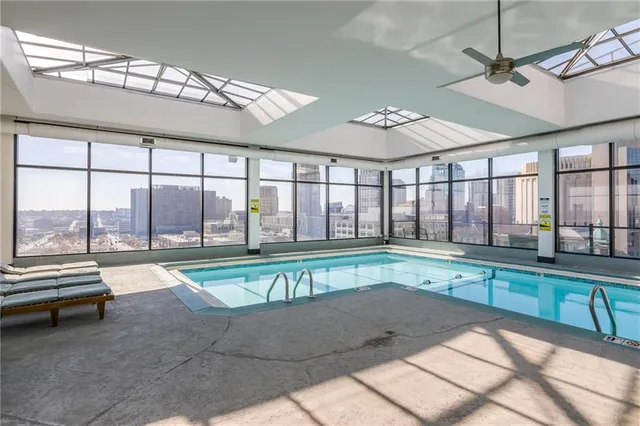 $108,999 | 700 East 8th Street, Unit 4S, Kansas City, MO 64106