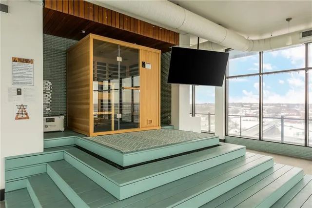 $108,999 | 700 East 8th Street, Unit 4S, Kansas City, MO 64106