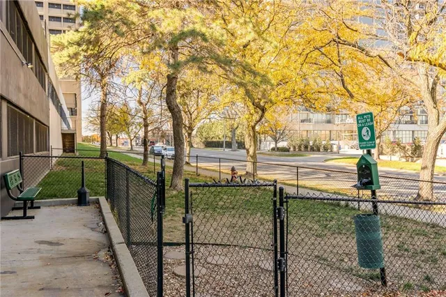 $108,999 | 700 East 8th Street, Unit 4S, Kansas City, MO 64106