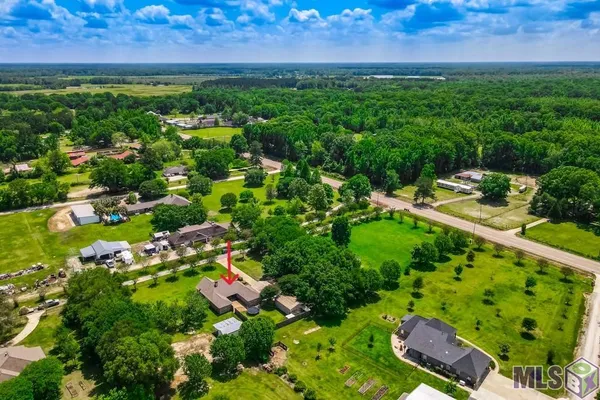$390,000 | 11645 Greenwell Springs Port Hudson Road, Zachary, LA 70791