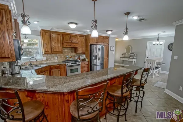 $390,000 | 11645 Greenwell Springs Port Hudson Road, Zachary, LA 70791