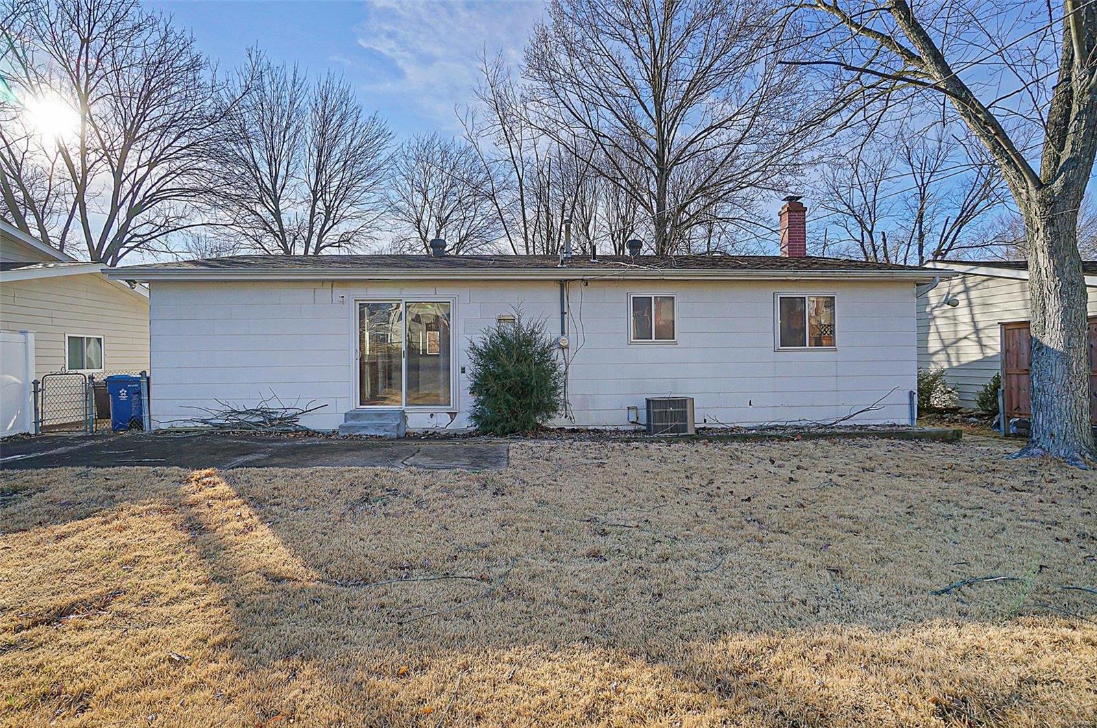 25 Roland Avenue Ballwin, MO 63021 - Photo 27 of 33 Gallery Image 27