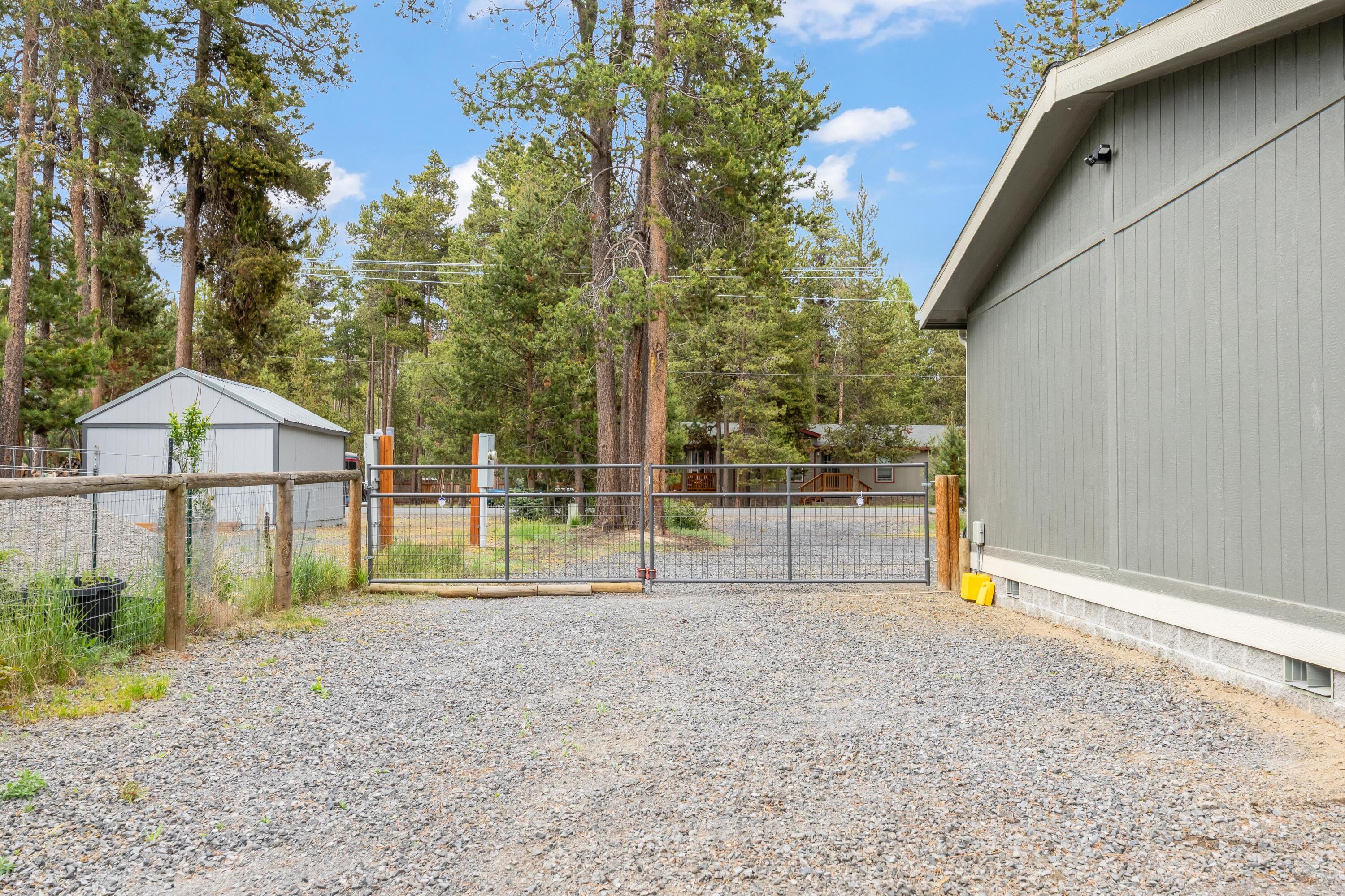 55823 Snow Goose Road Bend, OR 97707 - Photo 29 of 36 a view of outdoor space and yard