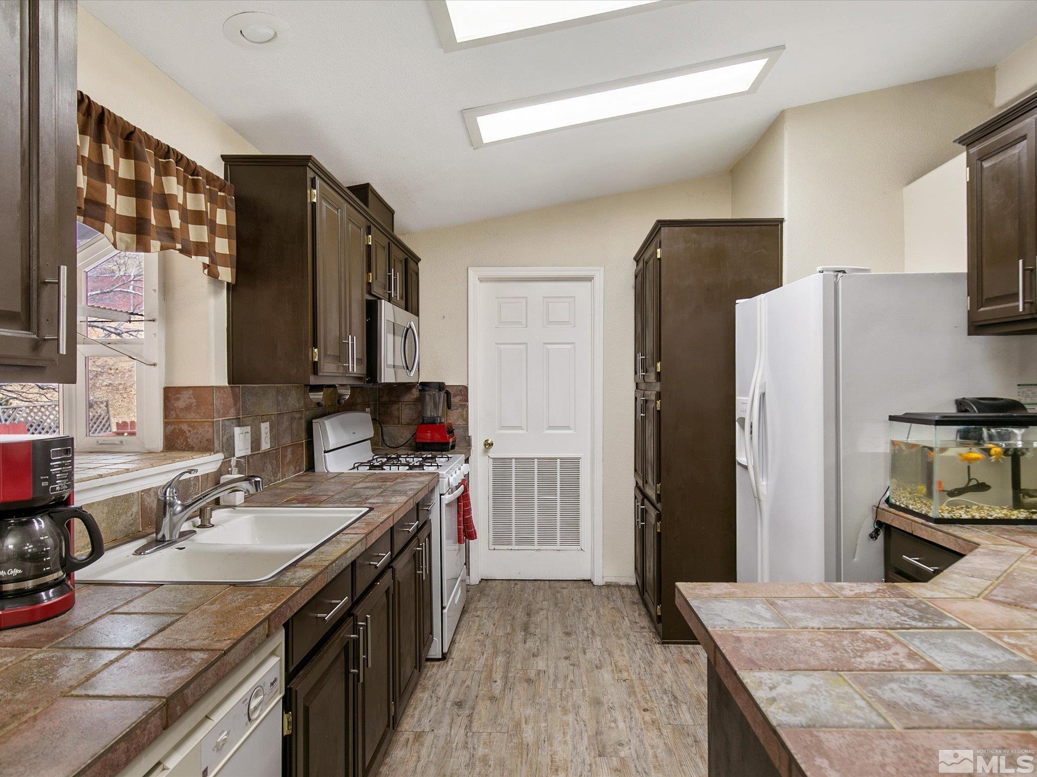 7631 Diamond Pointe Way Reno, NV 89506 - Photo 19 of 29 Photo 19