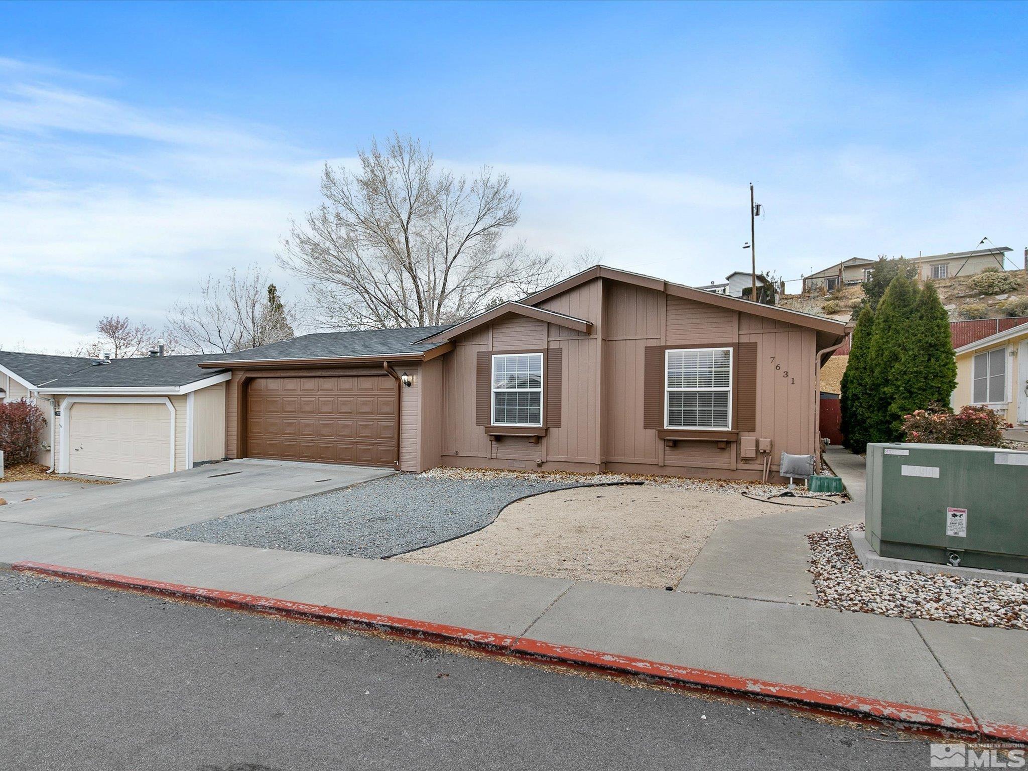 7631 Diamond Pointe Way Reno, NV 89506 - Photo 4 of 29 Photo 4