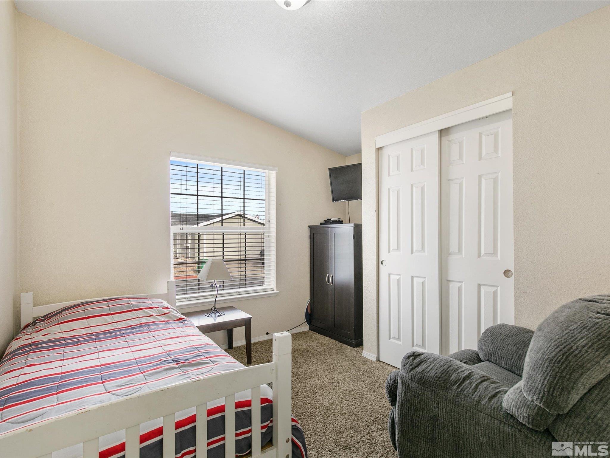 7631 Diamond Pointe Way Reno, NV 89506 - Photo 8 of 29 Photo 8