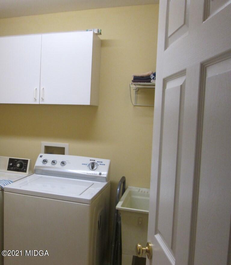 1480 Johnson Road Macon, GA 31220 - Photo 36 of 75 a utility room with dryer and washer