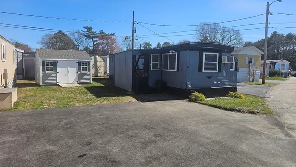 $119,900 | 8 Gerald Drive, Middleboro, MA 02346