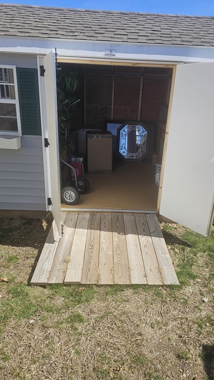 8 Gerald Drive Middleboro, MA 02346 - Photo 5 of 17