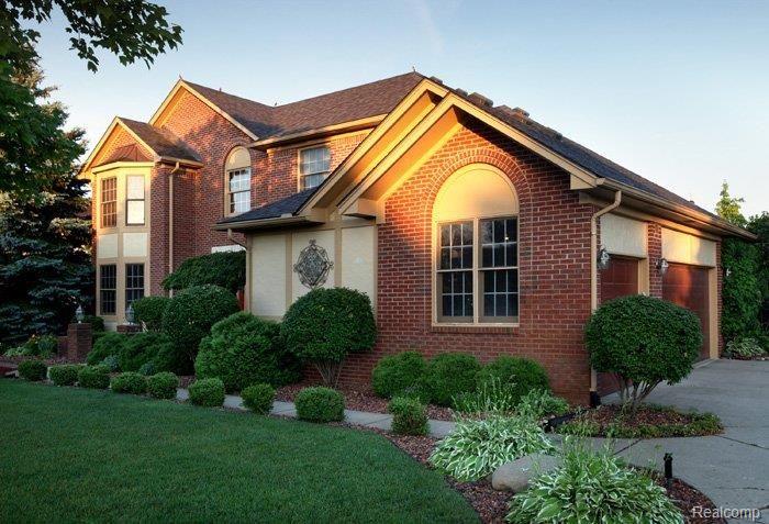 4210 Ridge Side Drive Rochester, MI 48306 - Photo 2 of 4 1-Exterior4