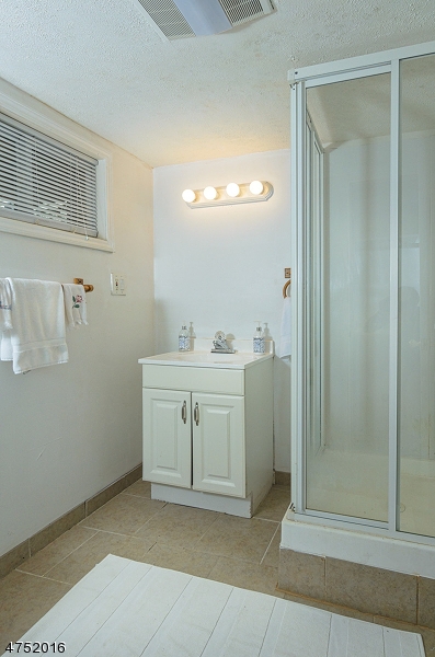 74 Caldwell Place, Unit B Springfield, NJ 07081 - Photo 12 of 17