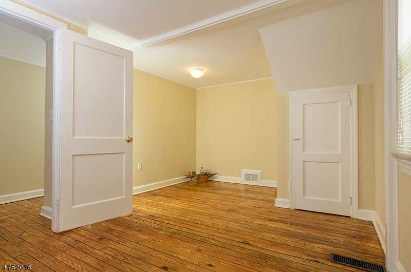 74 Caldwell Place, Unit B Springfield, NJ 07081 - Photo 10 of 17