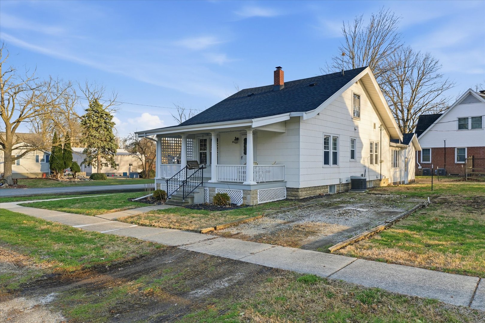 107 East Dunbar Street Mahomet, IL 61853 - Photo 2 of 29