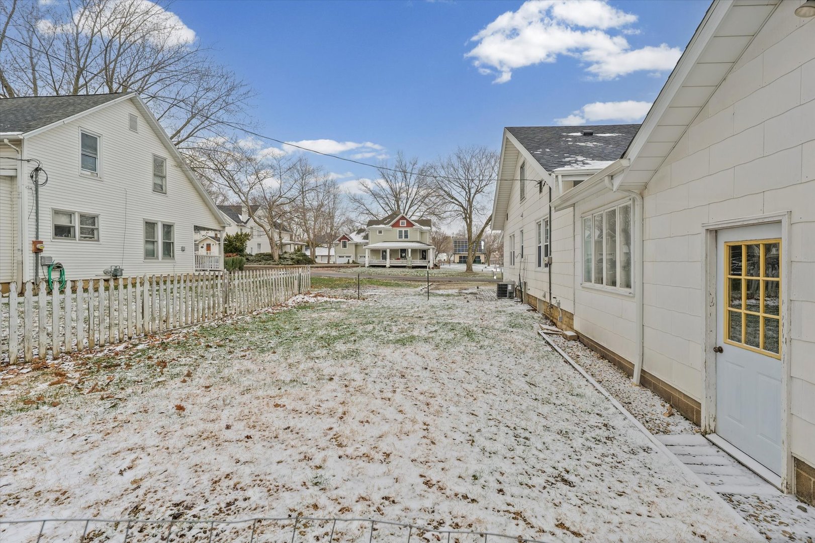 107 East Dunbar Street Mahomet, IL 61853 - Photo 27 of 29