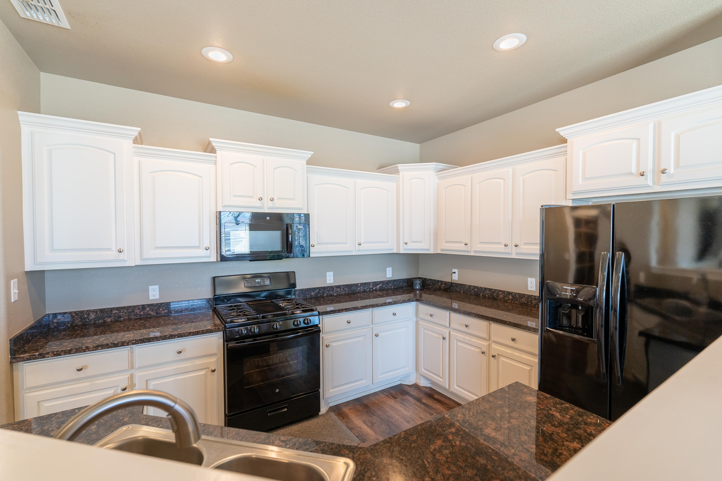 9805 Avenue R Lubbock, TX 79423 - Photo 11 of 38 DSC08631-HDR