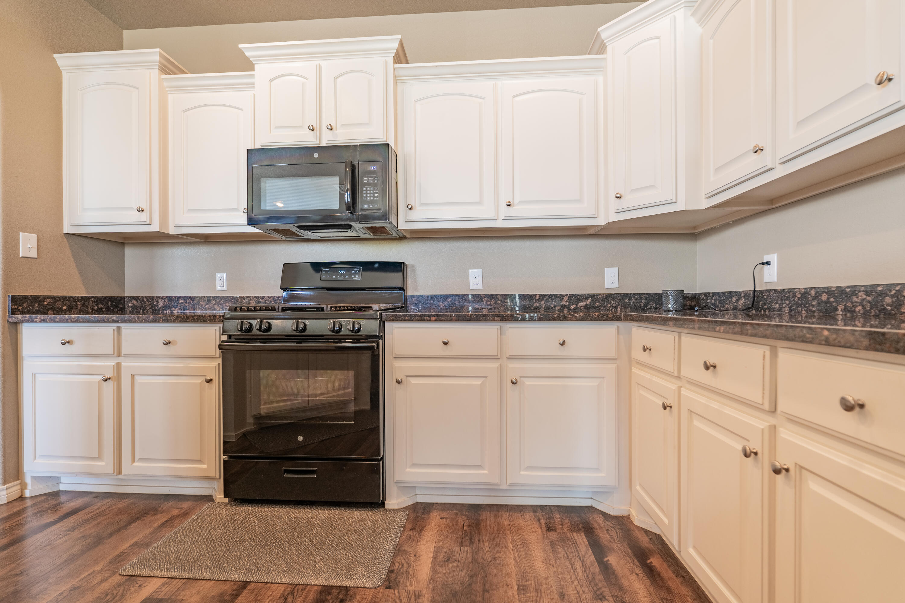 9805 Avenue R Lubbock, TX 79423 - Photo 14 of 38 DSC08547-HDR