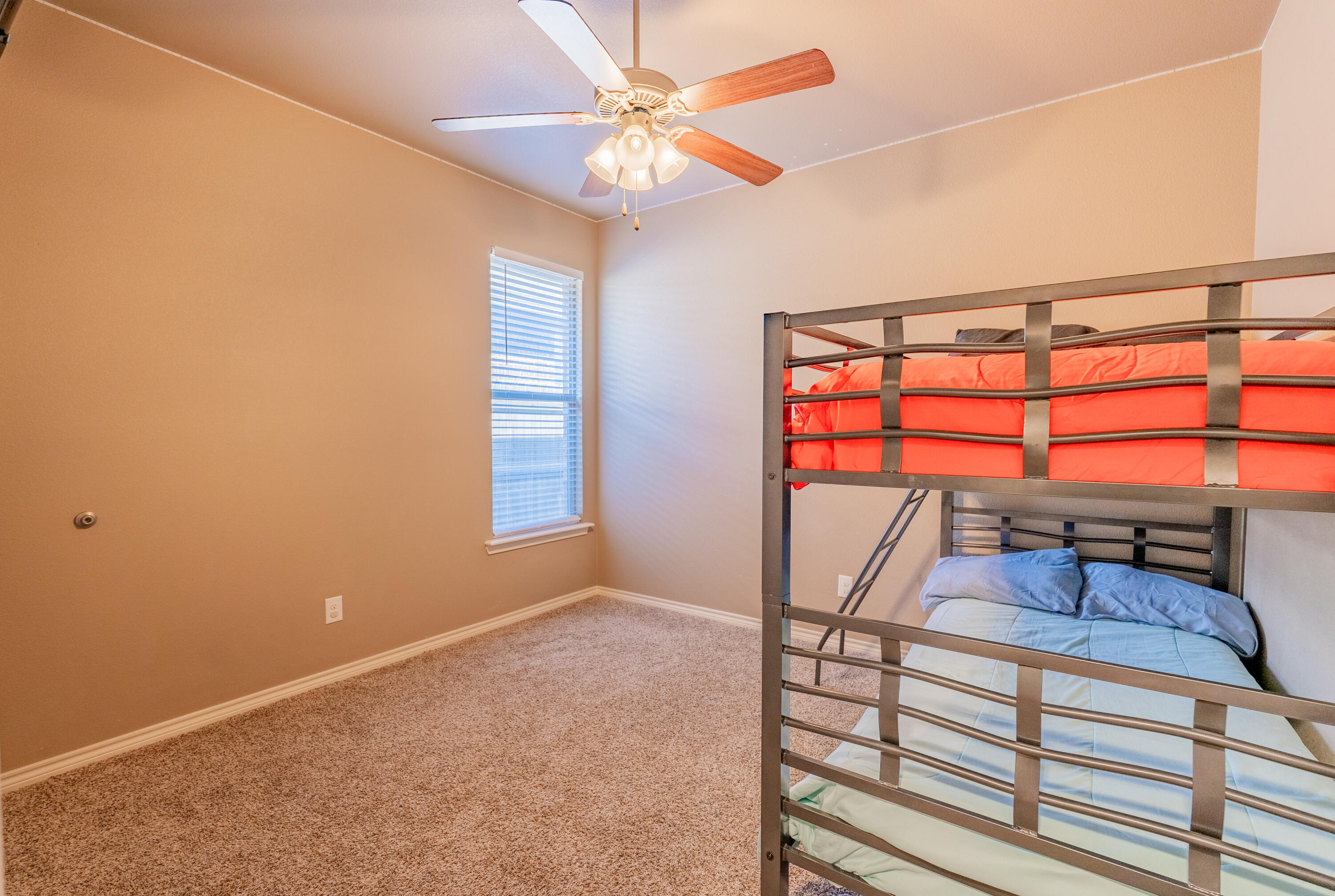 9805 Avenue R Lubbock, TX 79423 - Photo 20 of 38 DSC08571-HDR